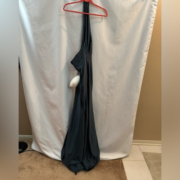 Cynthia & Sahar Criss Cross Open Back Stretch Satin Mermaid Evergreen Size XL - Picture 3 of 11